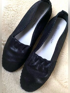 Eric Michael Black Leather Comfort Flats Italy Slip On Textured